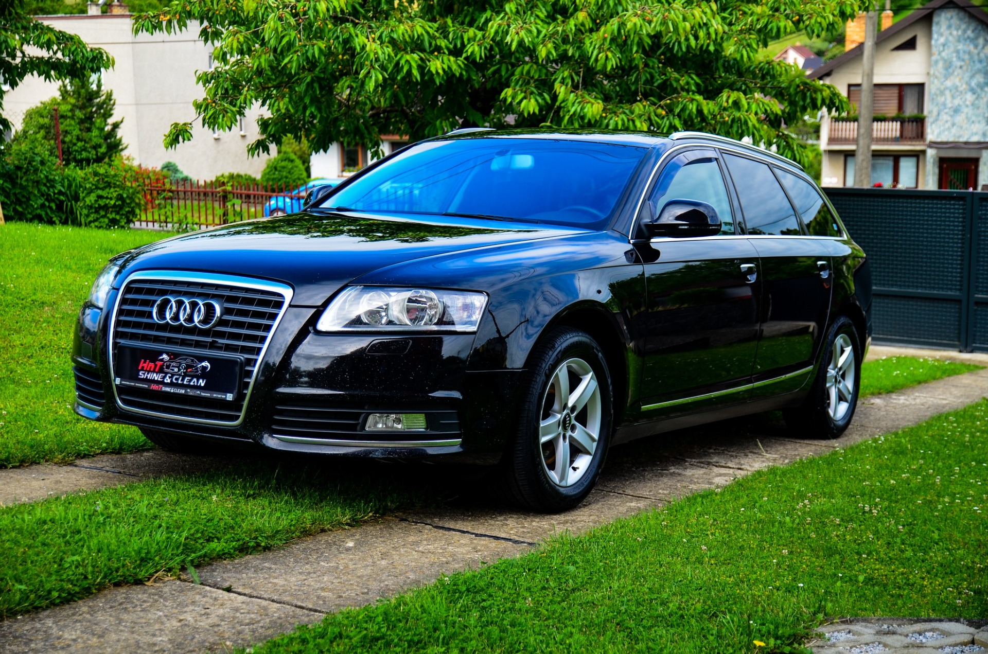 Galéria z projektu Audi A6C6